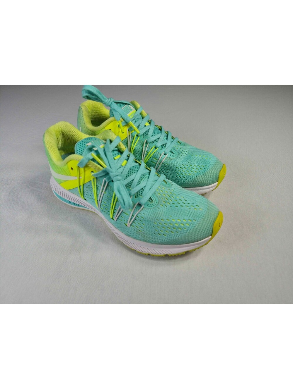 Nike Zoom Winflo 3 Hyper Turquoise Volt White Running Shoes 831562-300 Womens